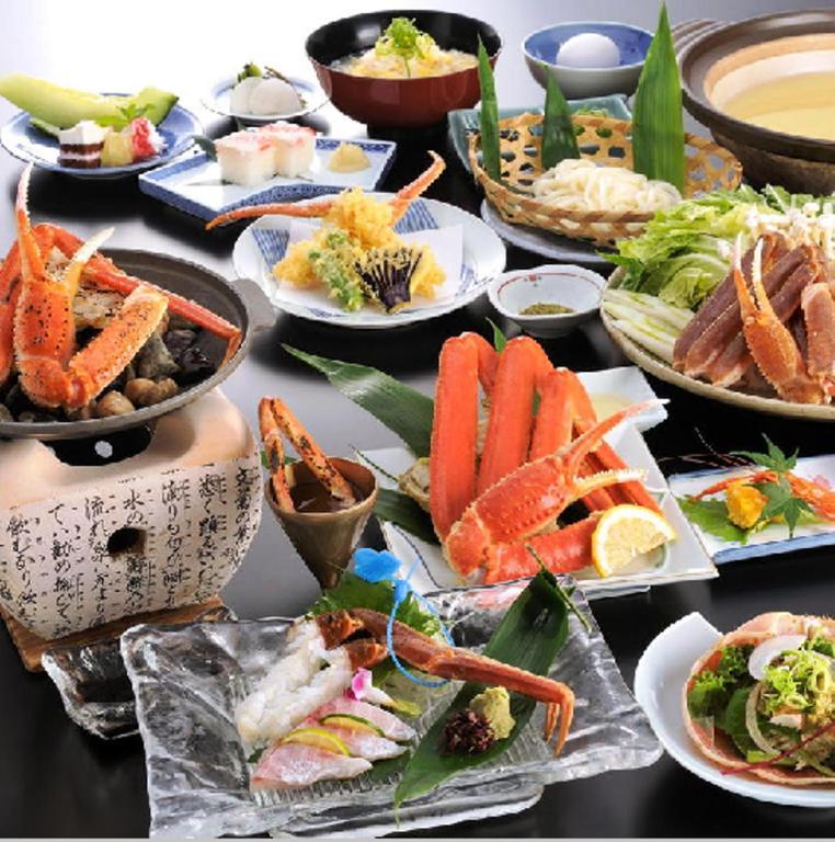 Yutouya Ryokan Тоёока Экстерьер фото