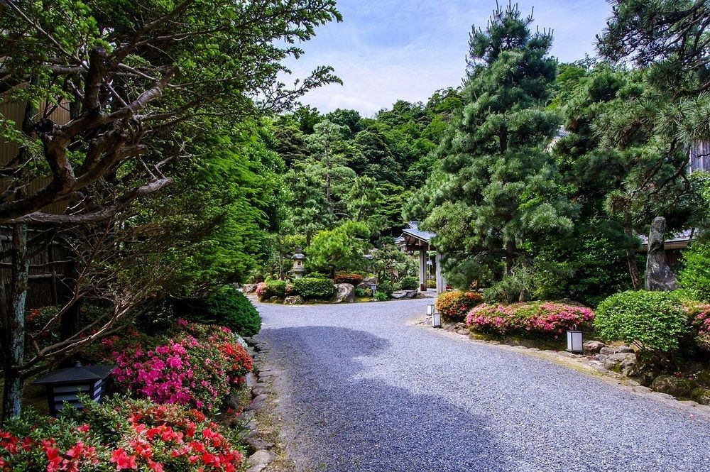 Yutouya Ryokan Тоёока Экстерьер фото