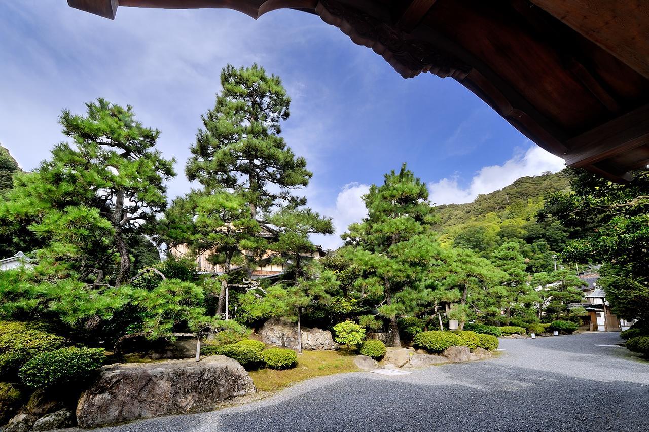 Yutouya Ryokan Тоёока Экстерьер фото